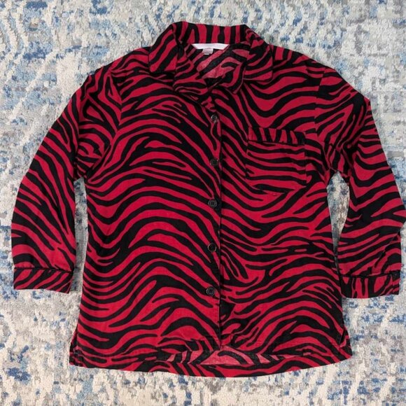 Victoria' Secret Pajama Set in Size XS - Red and Black Zebra Print - Picture 10 of 13